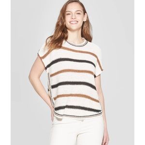 STRIPED KNIT SWEATER- 4X - PRICE FIRM UNLESS IN BUNDLES ≥ 3.